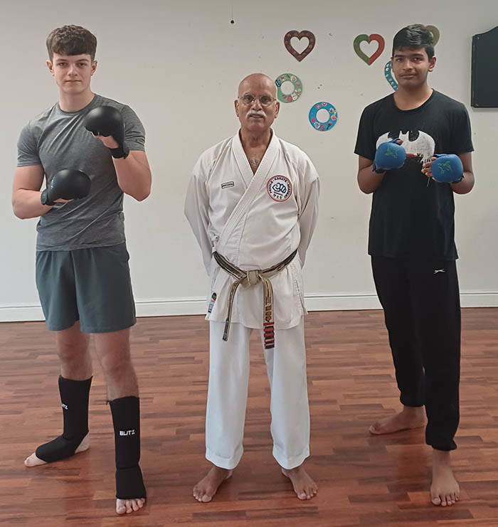 Khurshid with older students PENDLE KARATE